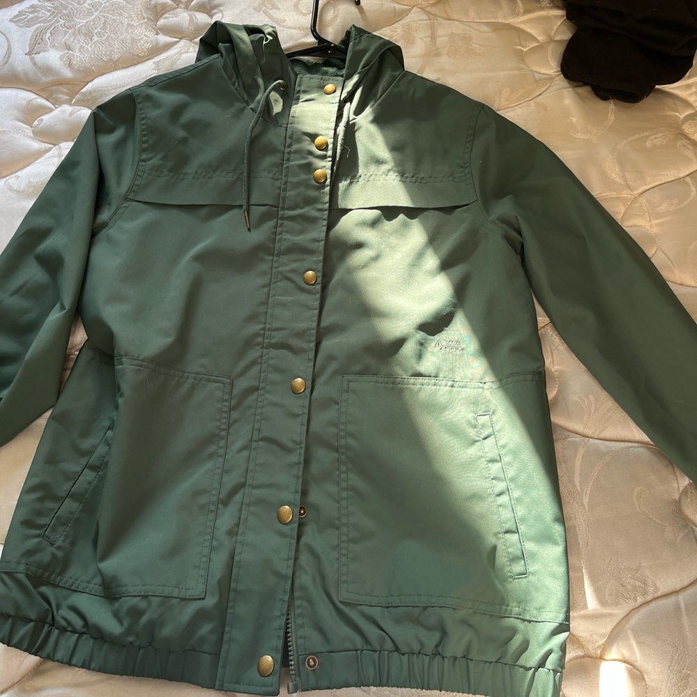 Vol com brand new hike/ rain jacket